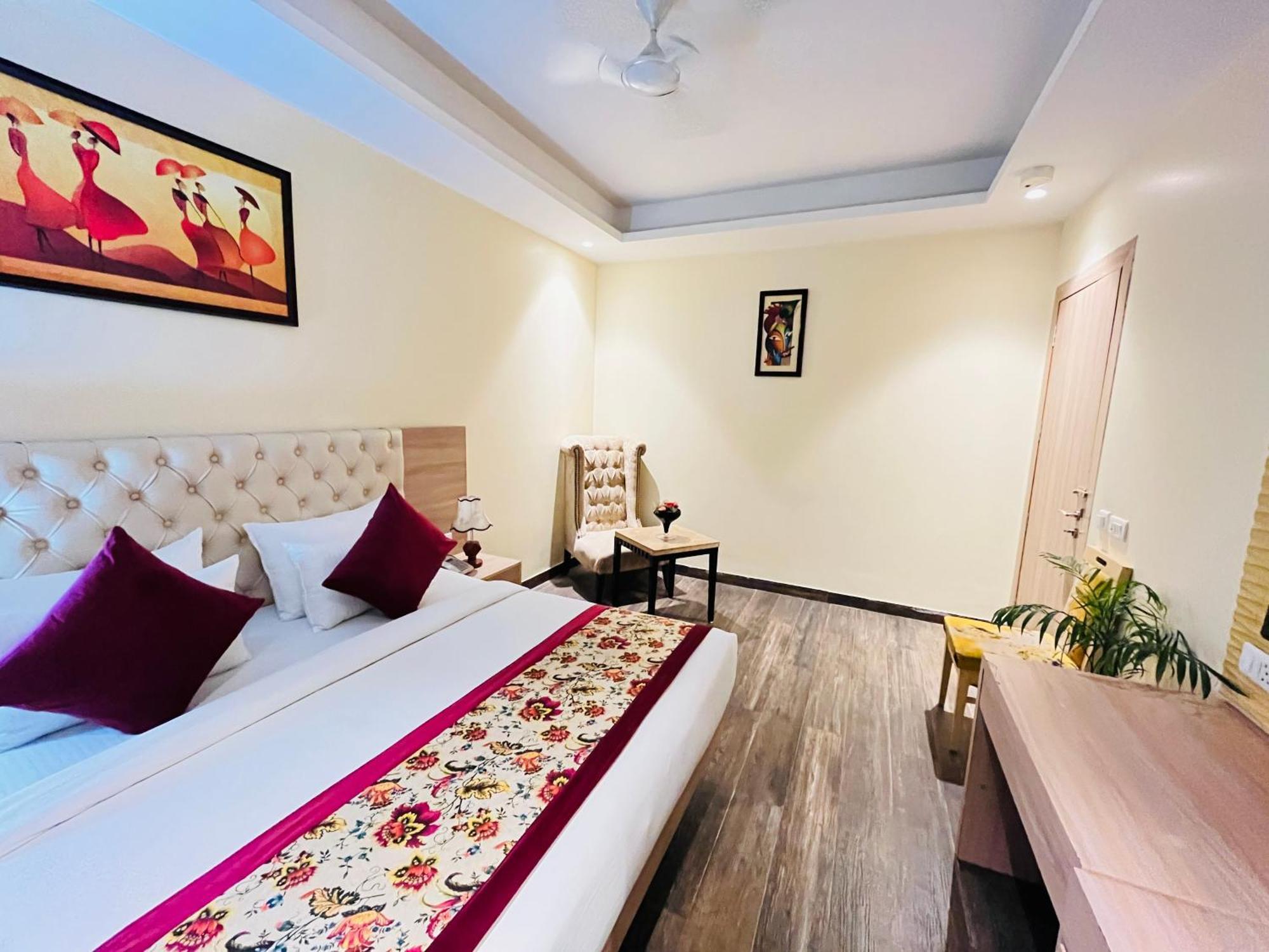 ניו דלהי Hotel Banz Near Indira Gandhi Airport Delhi מראה חיצוני תמונה