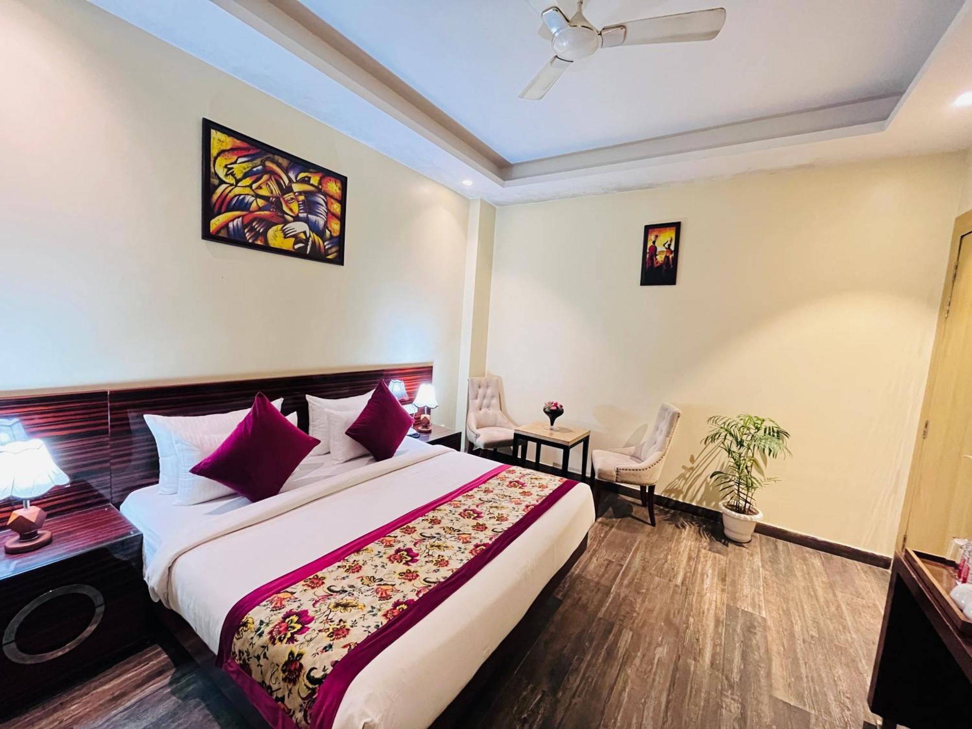 ניו דלהי Hotel Banz Near Indira Gandhi Airport Delhi מראה חיצוני תמונה