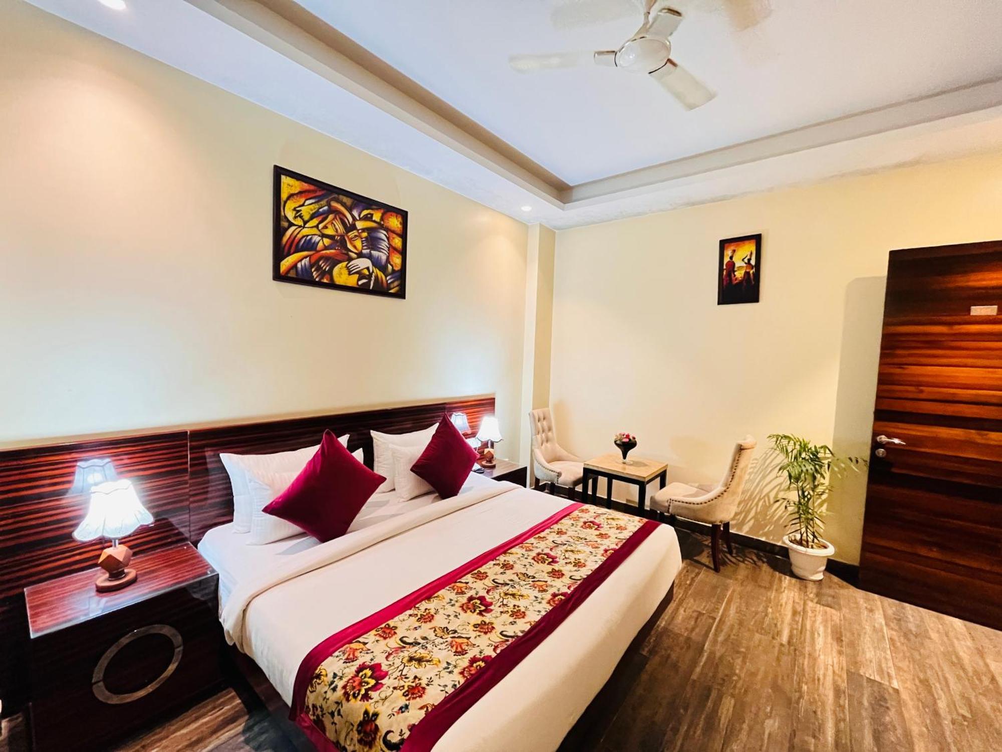 ניו דלהי Hotel Banz Near Indira Gandhi Airport Delhi מראה חיצוני תמונה
