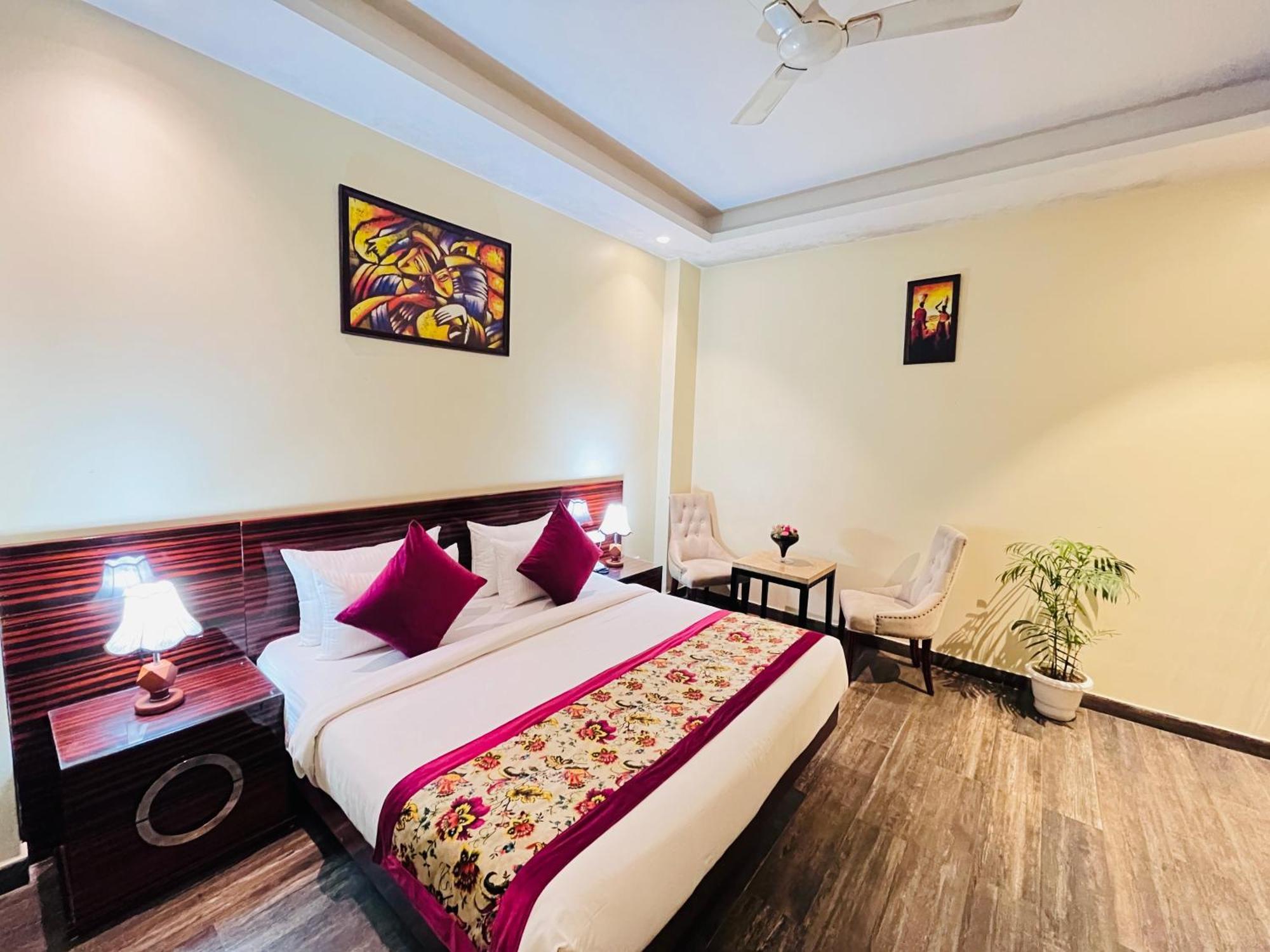 ניו דלהי Hotel Banz Near Indira Gandhi Airport Delhi מראה חיצוני תמונה