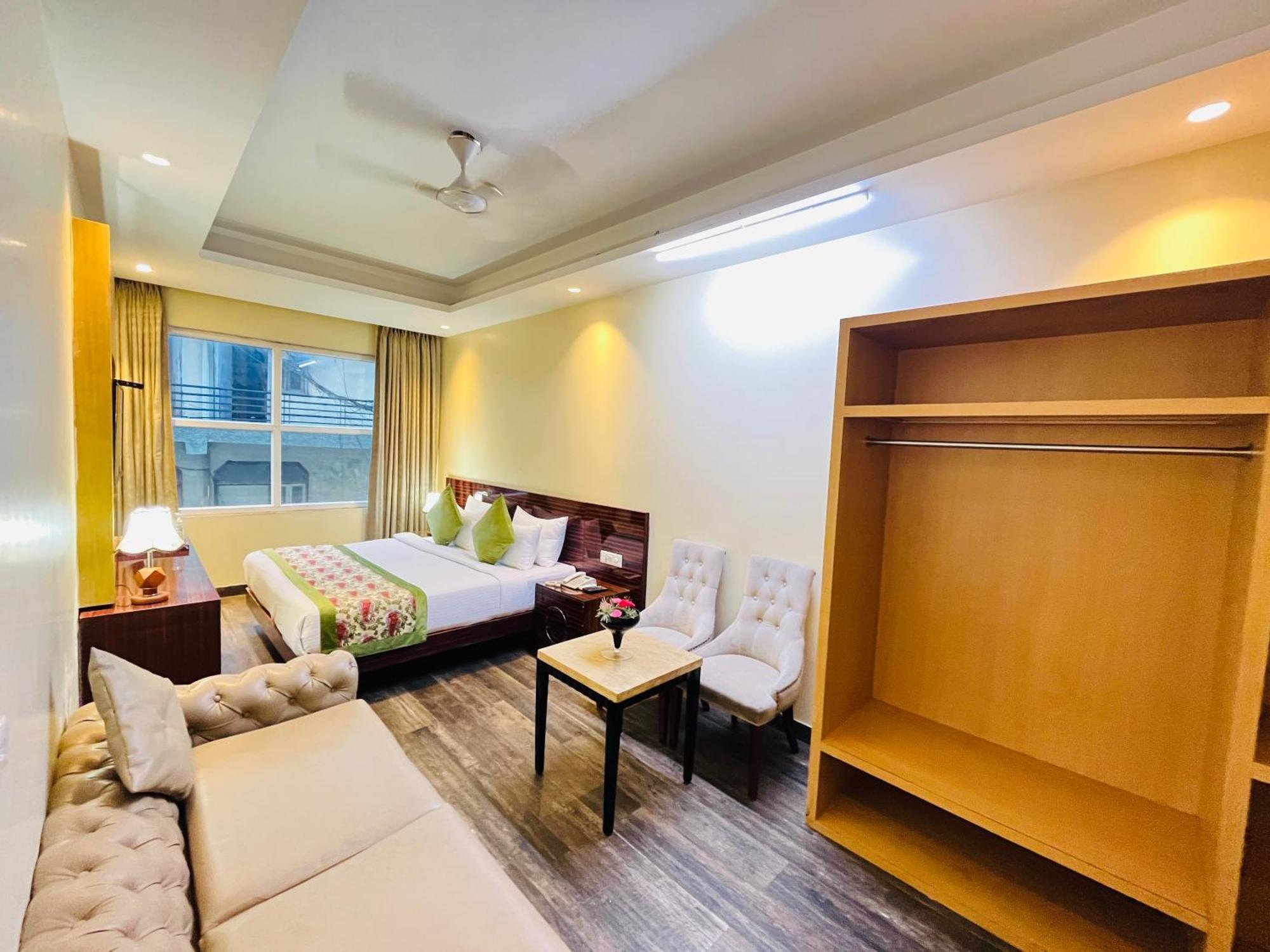 ניו דלהי Hotel Banz Near Indira Gandhi Airport Delhi מראה חיצוני תמונה