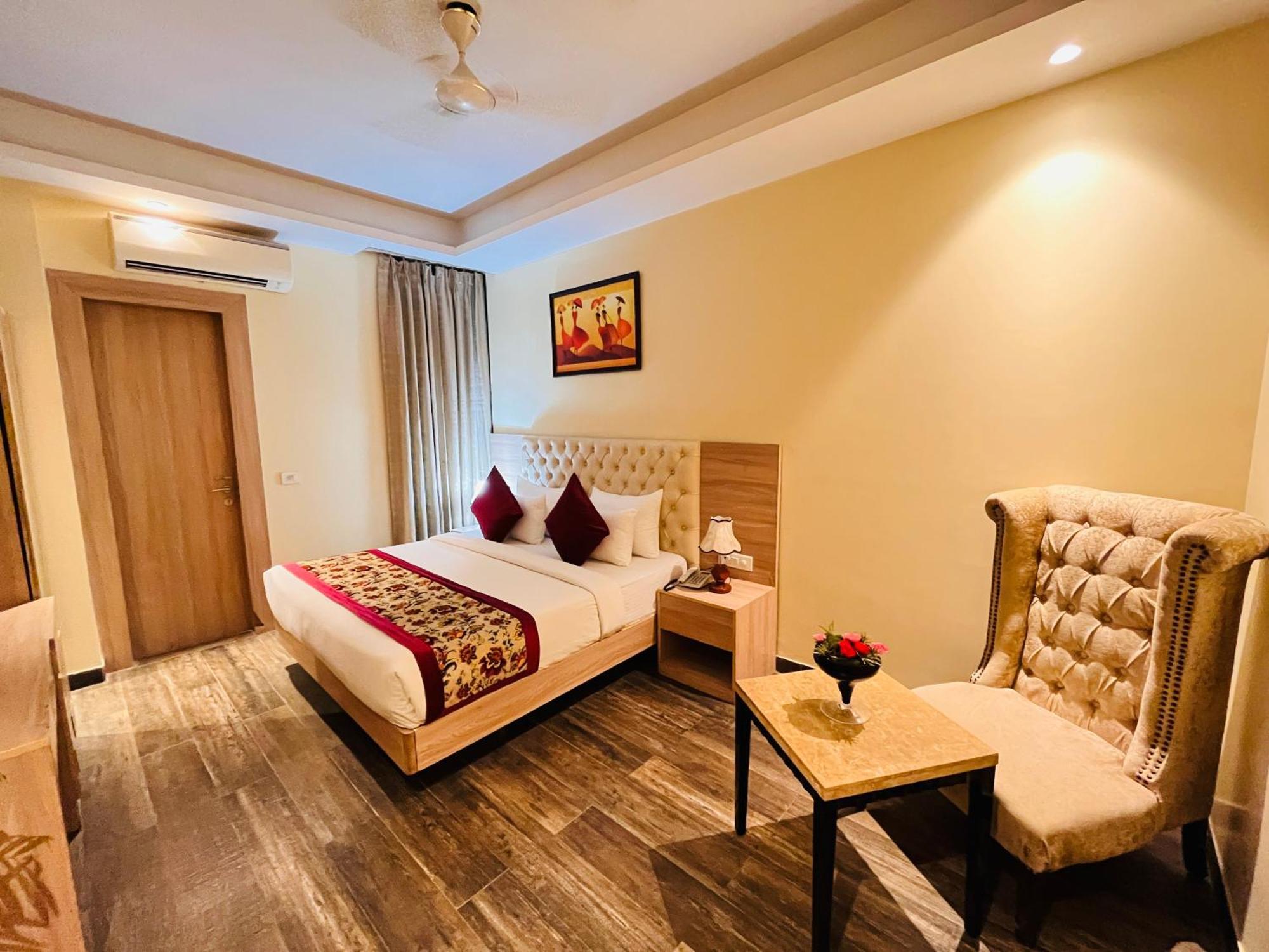 ניו דלהי Hotel Banz Near Indira Gandhi Airport Delhi מראה חיצוני תמונה