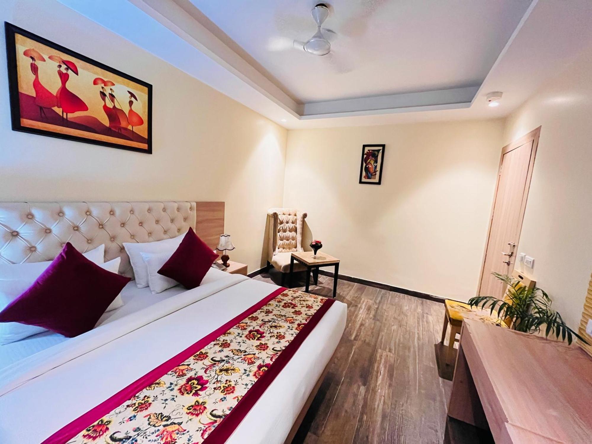 ניו דלהי Hotel Banz Near Indira Gandhi Airport Delhi מראה חיצוני תמונה