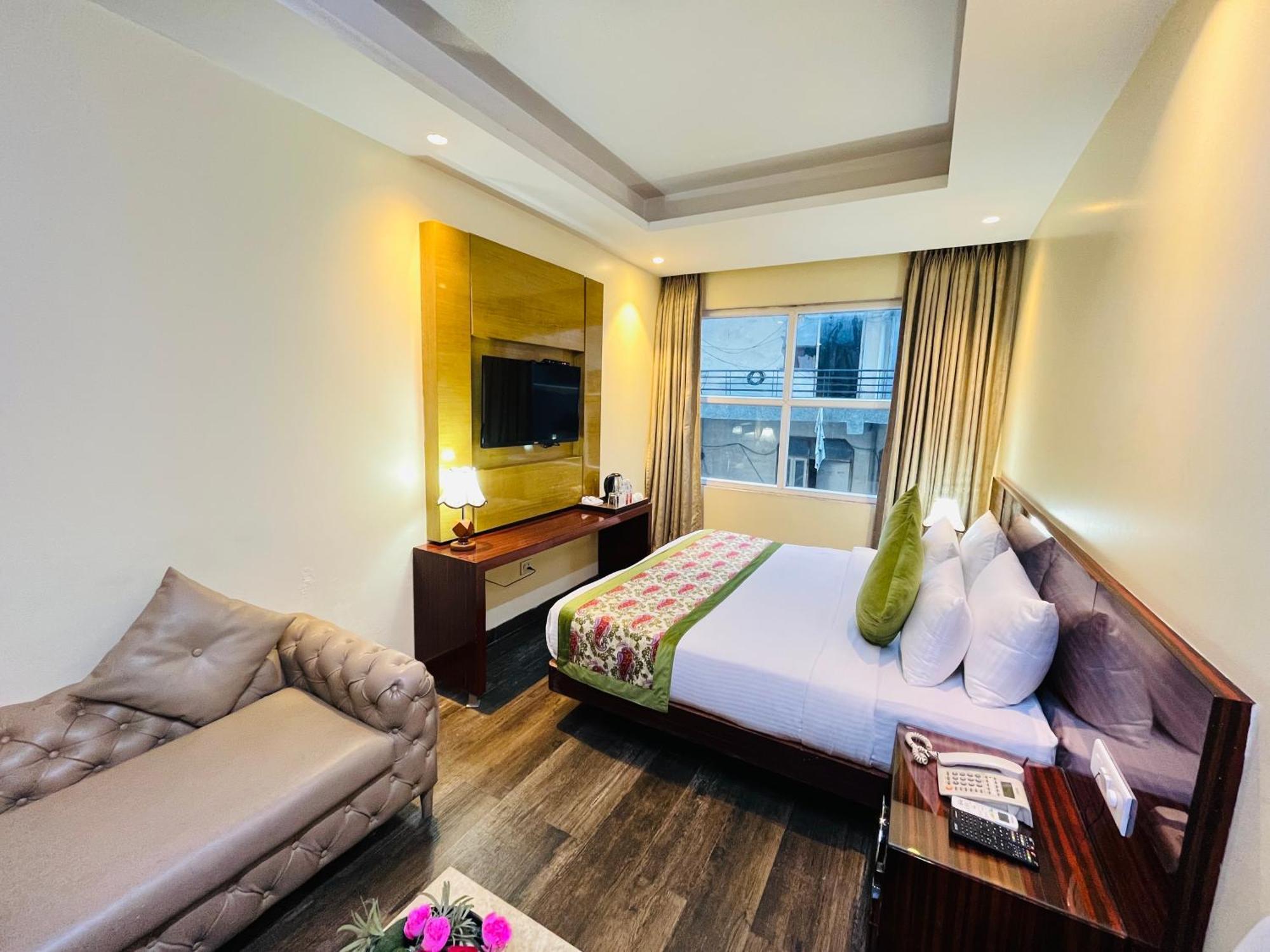 ניו דלהי Hotel Banz Near Indira Gandhi Airport Delhi מראה חיצוני תמונה