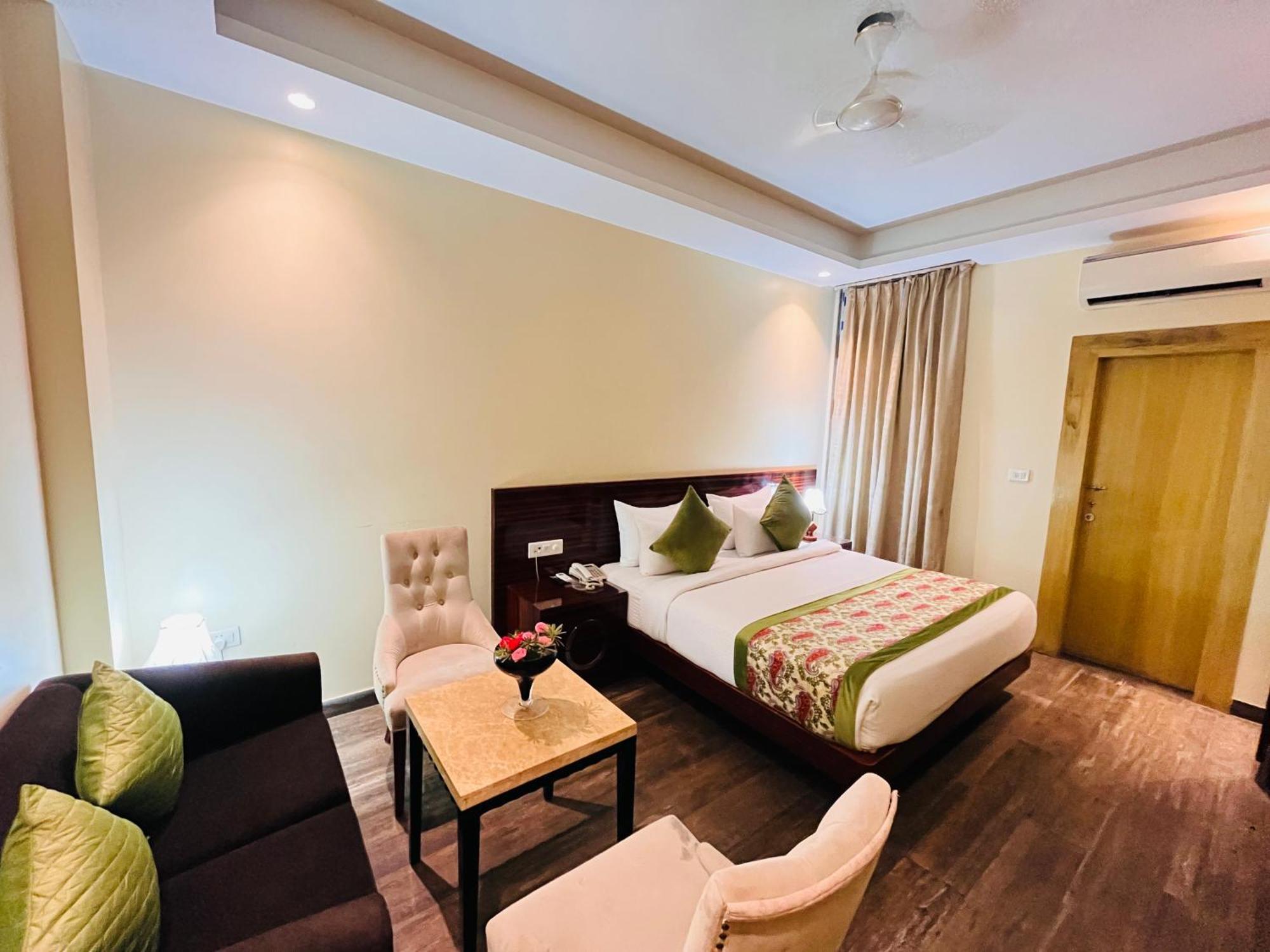 ניו דלהי Hotel Banz Near Indira Gandhi Airport Delhi מראה חיצוני תמונה