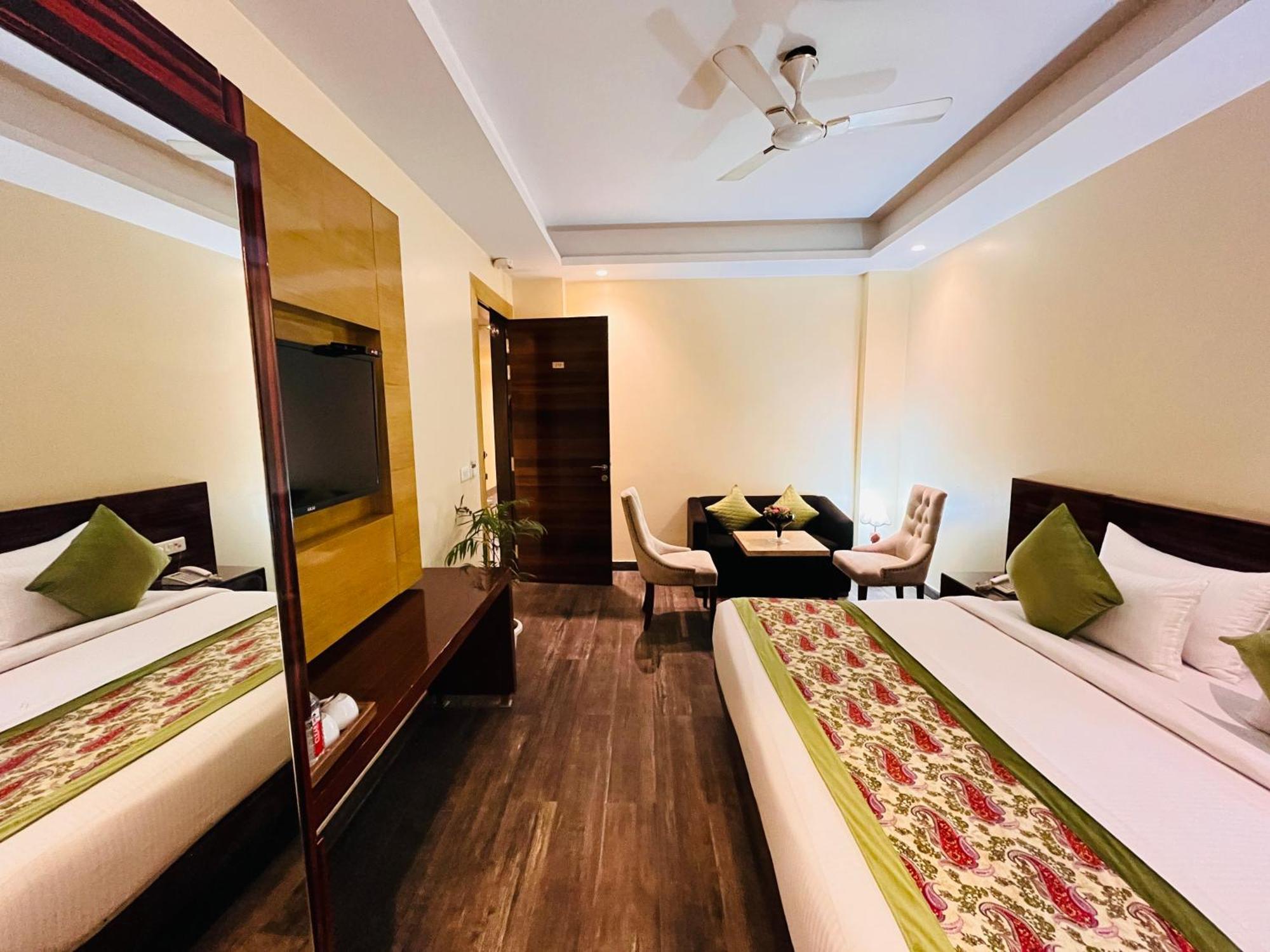 ניו דלהי Hotel Banz Near Indira Gandhi Airport Delhi מראה חיצוני תמונה