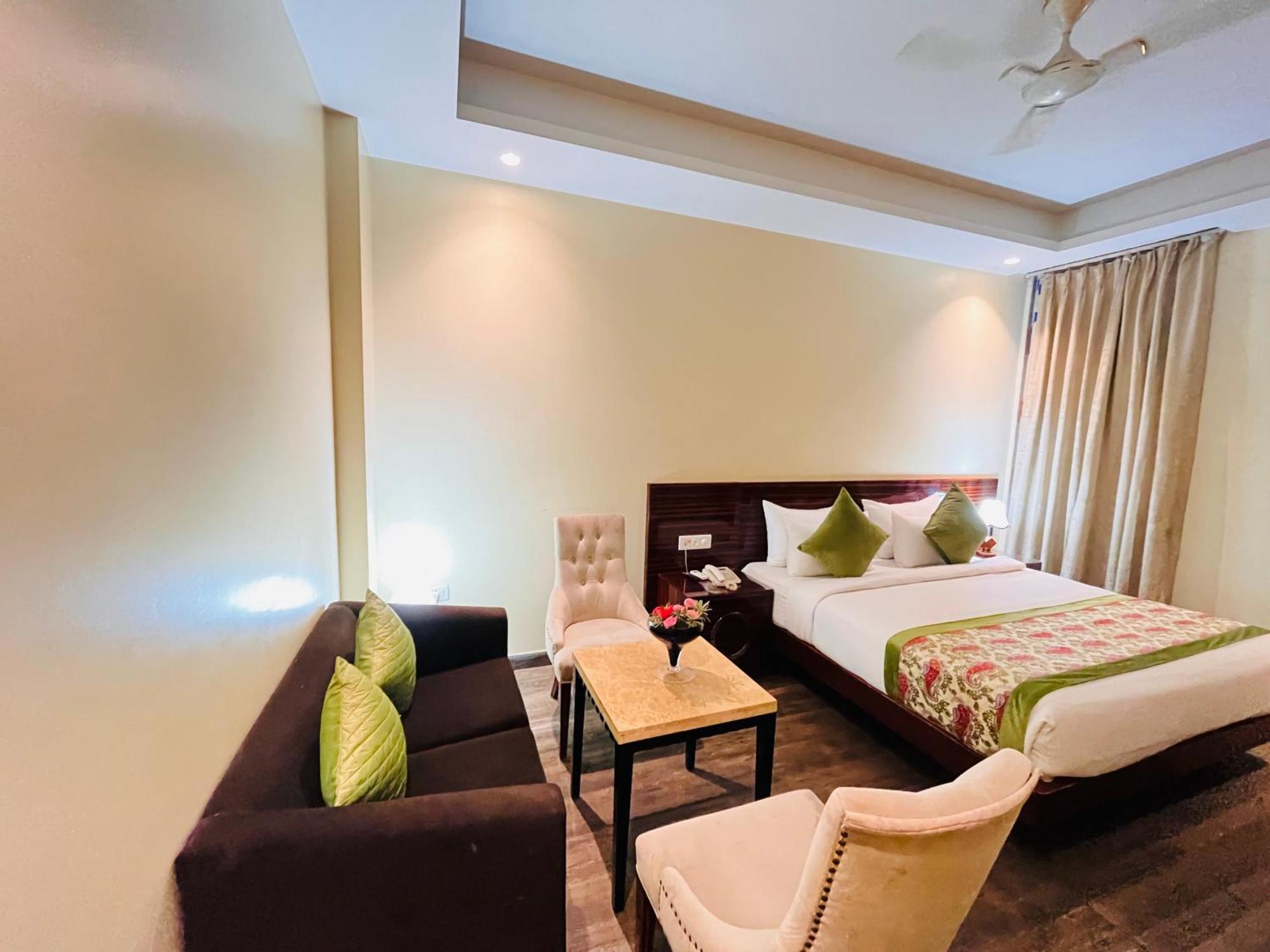 ניו דלהי Hotel Banz Near Indira Gandhi Airport Delhi מראה חיצוני תמונה